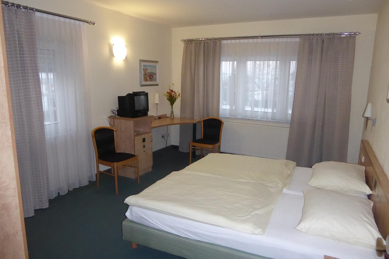 Hotel Ring Park Бухен Екстер'єр фото